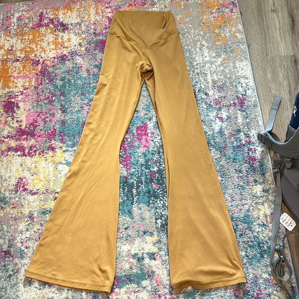 Offline yoga pants